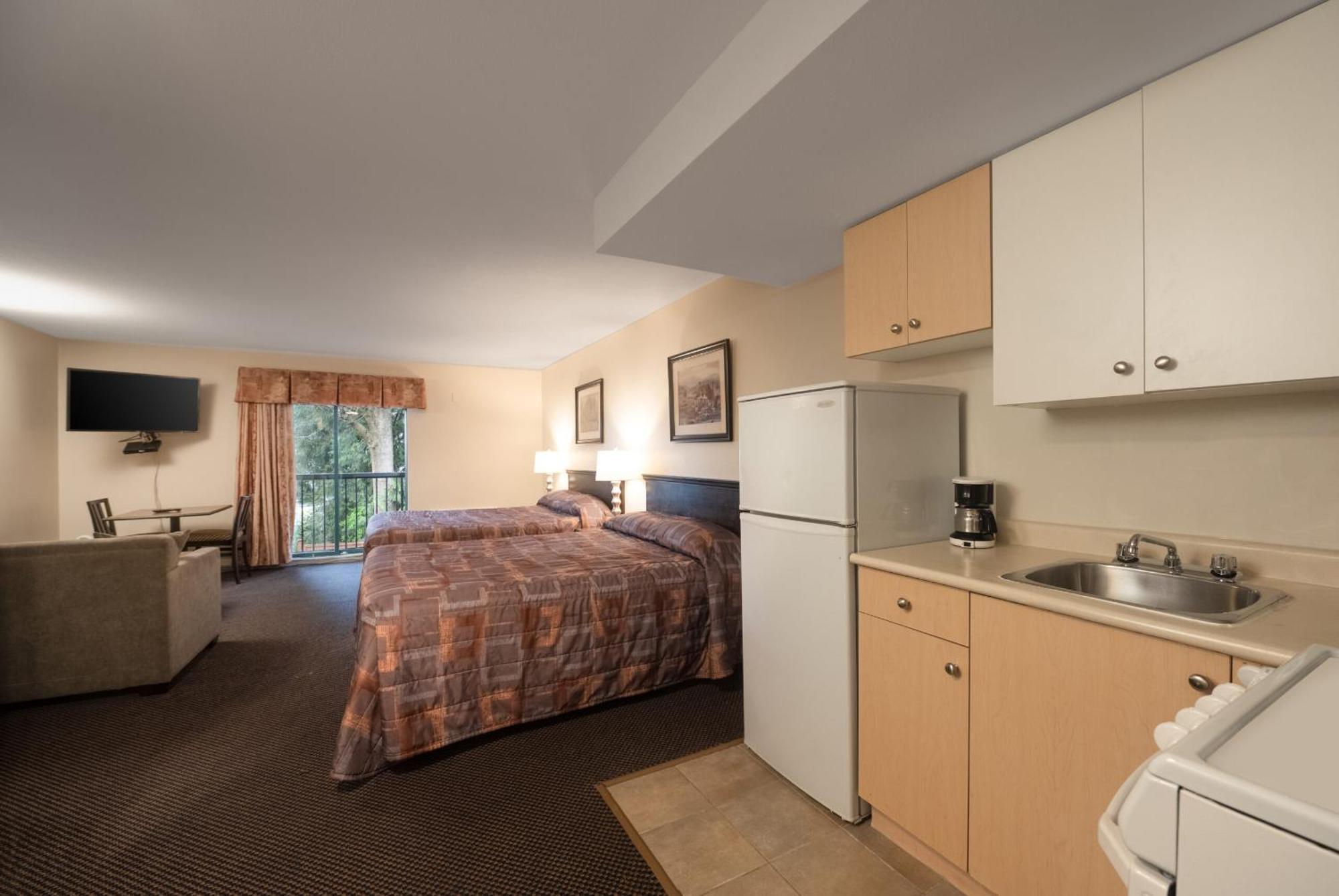 Canadian Inn เซอร์รีย์ ภายนอก รูปภาพ
