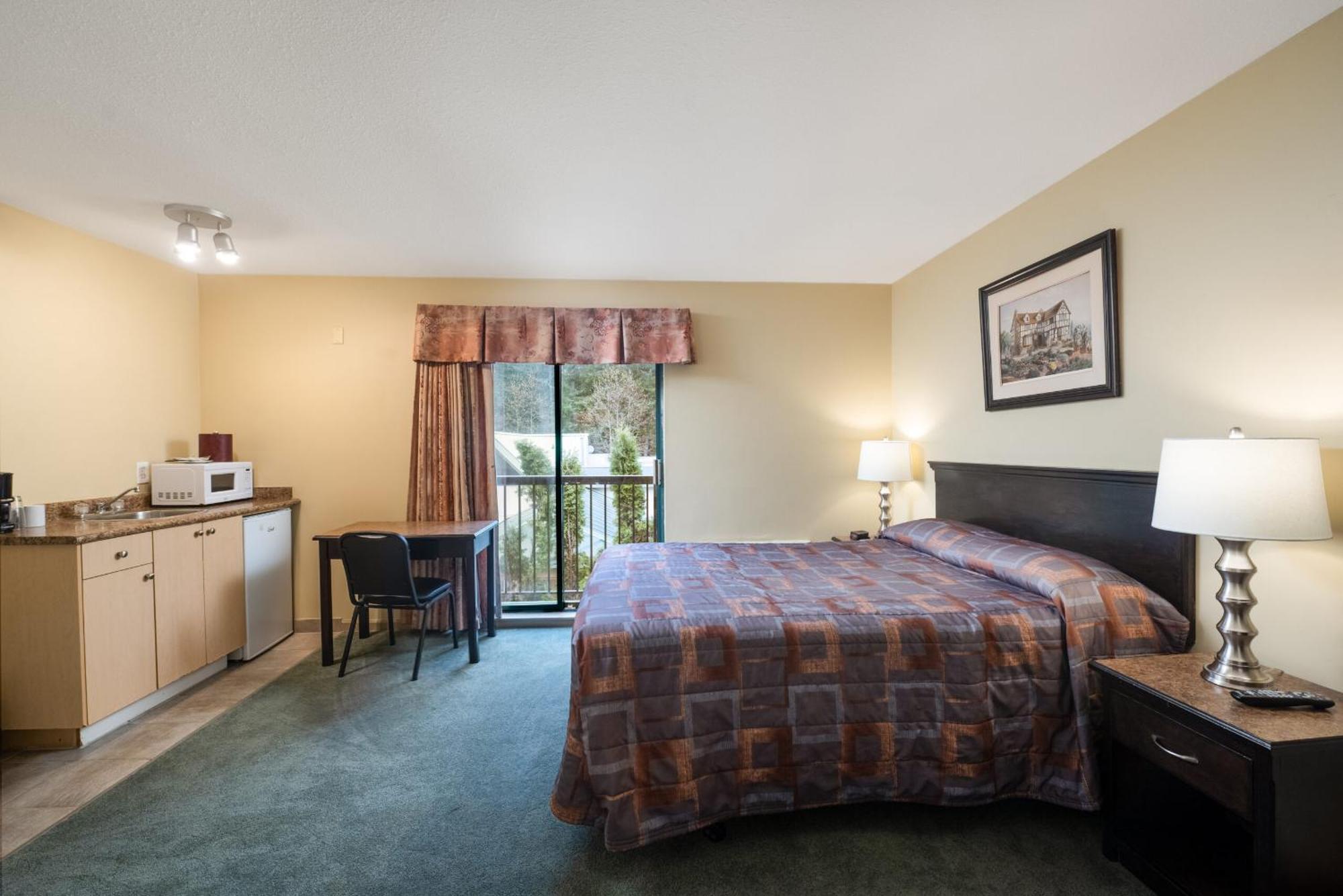 Canadian Inn เซอร์รีย์ ภายนอก รูปภาพ