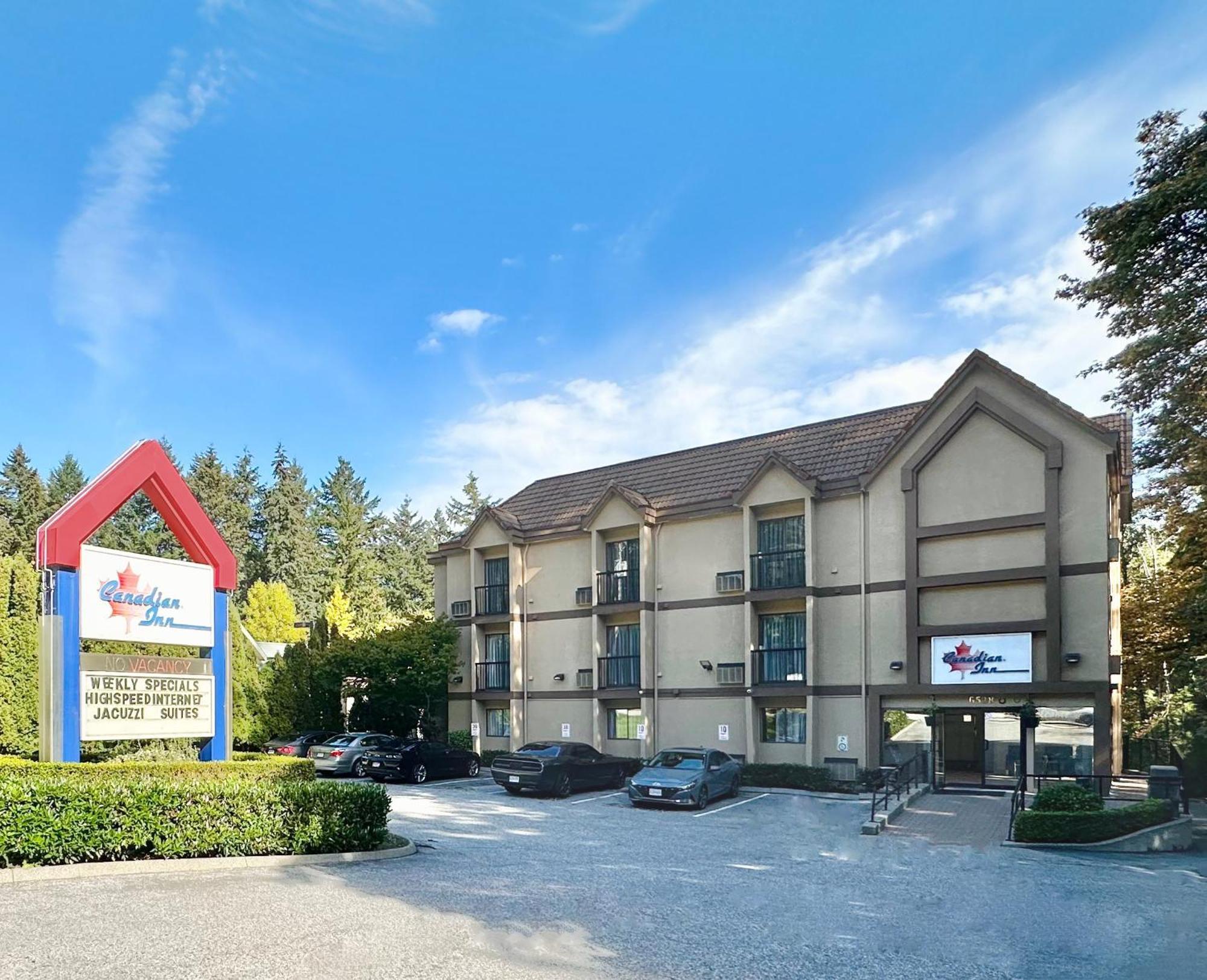 Canadian Inn เซอร์รีย์ ภายนอก รูปภาพ