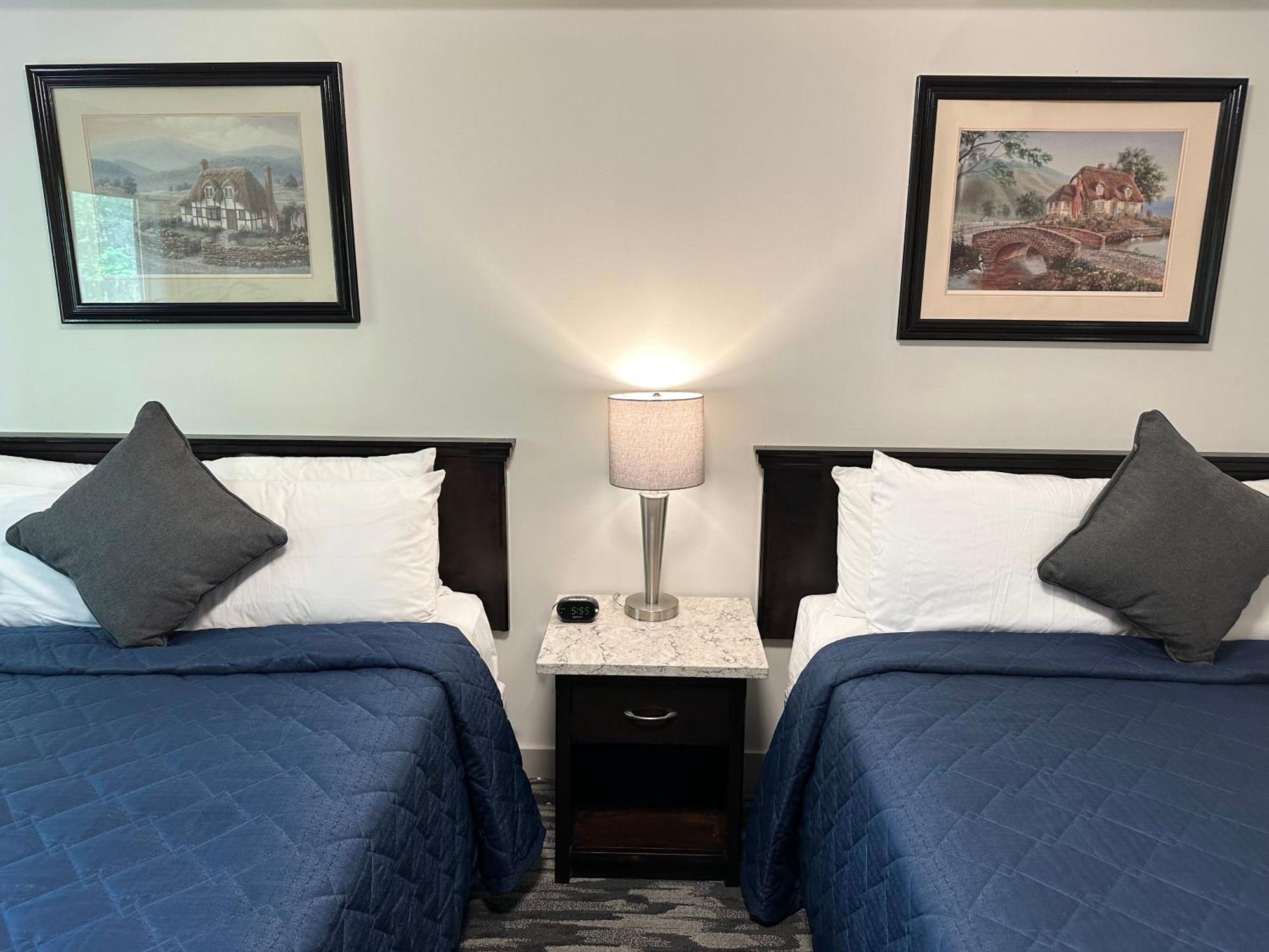 Canadian Inn เซอร์รีย์ ภายนอก รูปภาพ